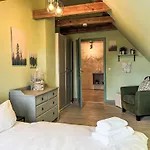Reetgedecktes Seelchen By Interhome *