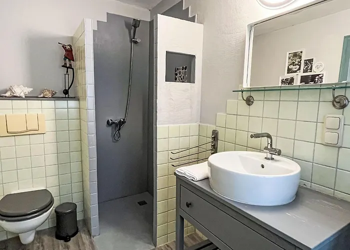 Reetgedecktes Seelchen By Interhome Neuendorf (Usedom)