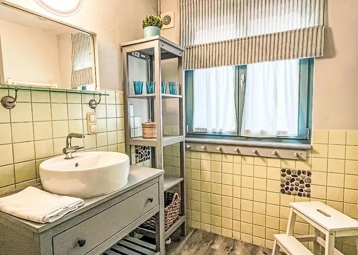 Reetgedecktes Seelchen By Interhome Holiday home Neuendorf (Usedom)